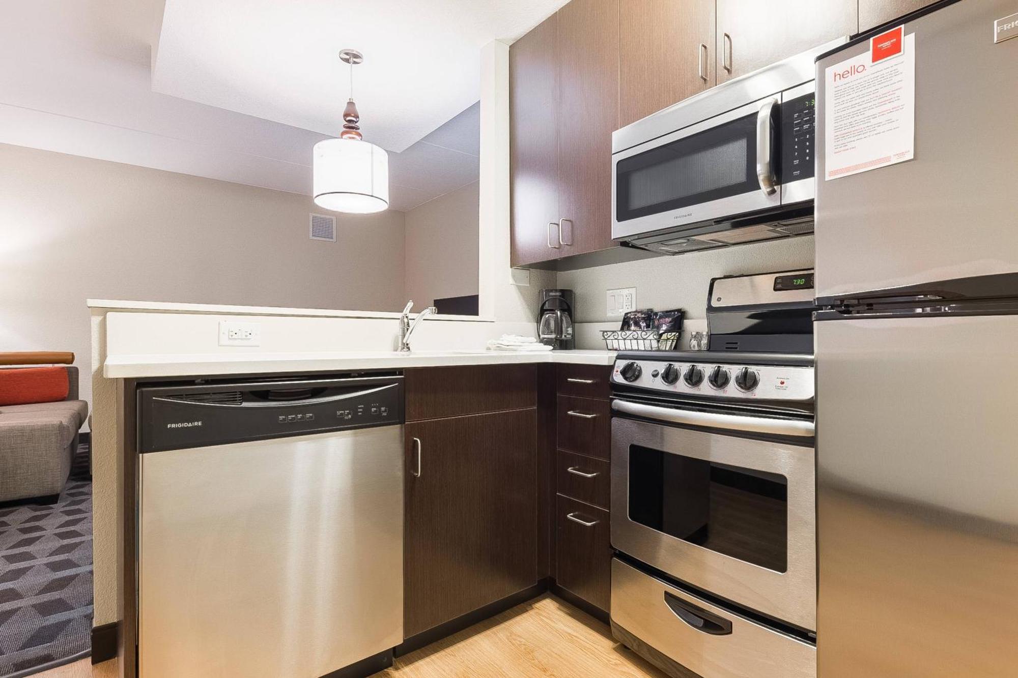 Towneplace Suites By Marriott Edmonton South Dış mekan fotoğraf
