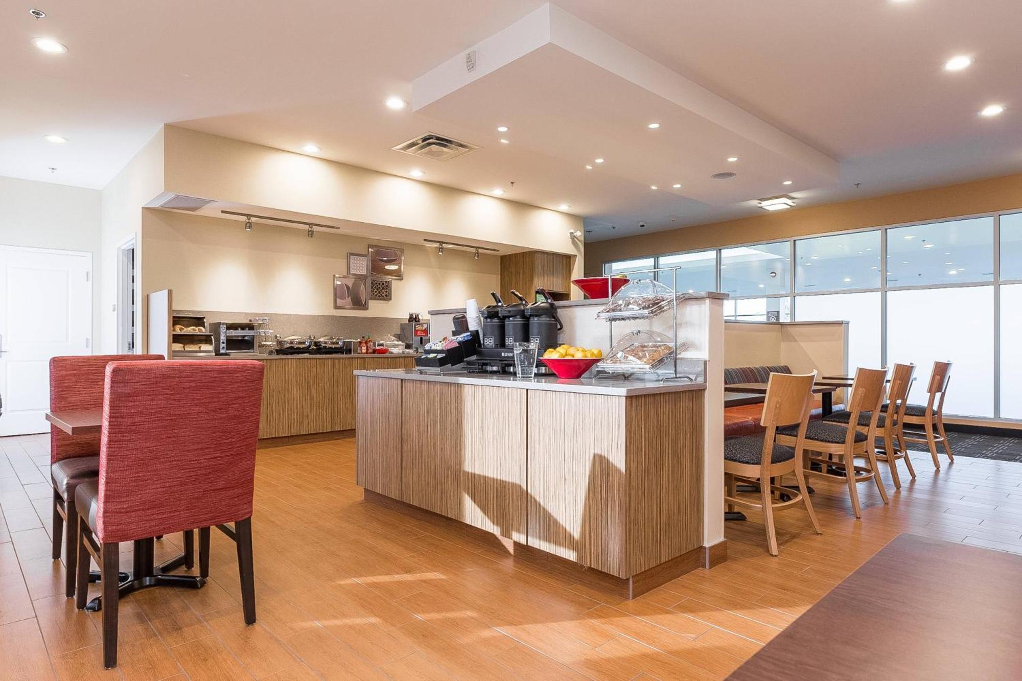 Towneplace Suites By Marriott Edmonton South Dış mekan fotoğraf