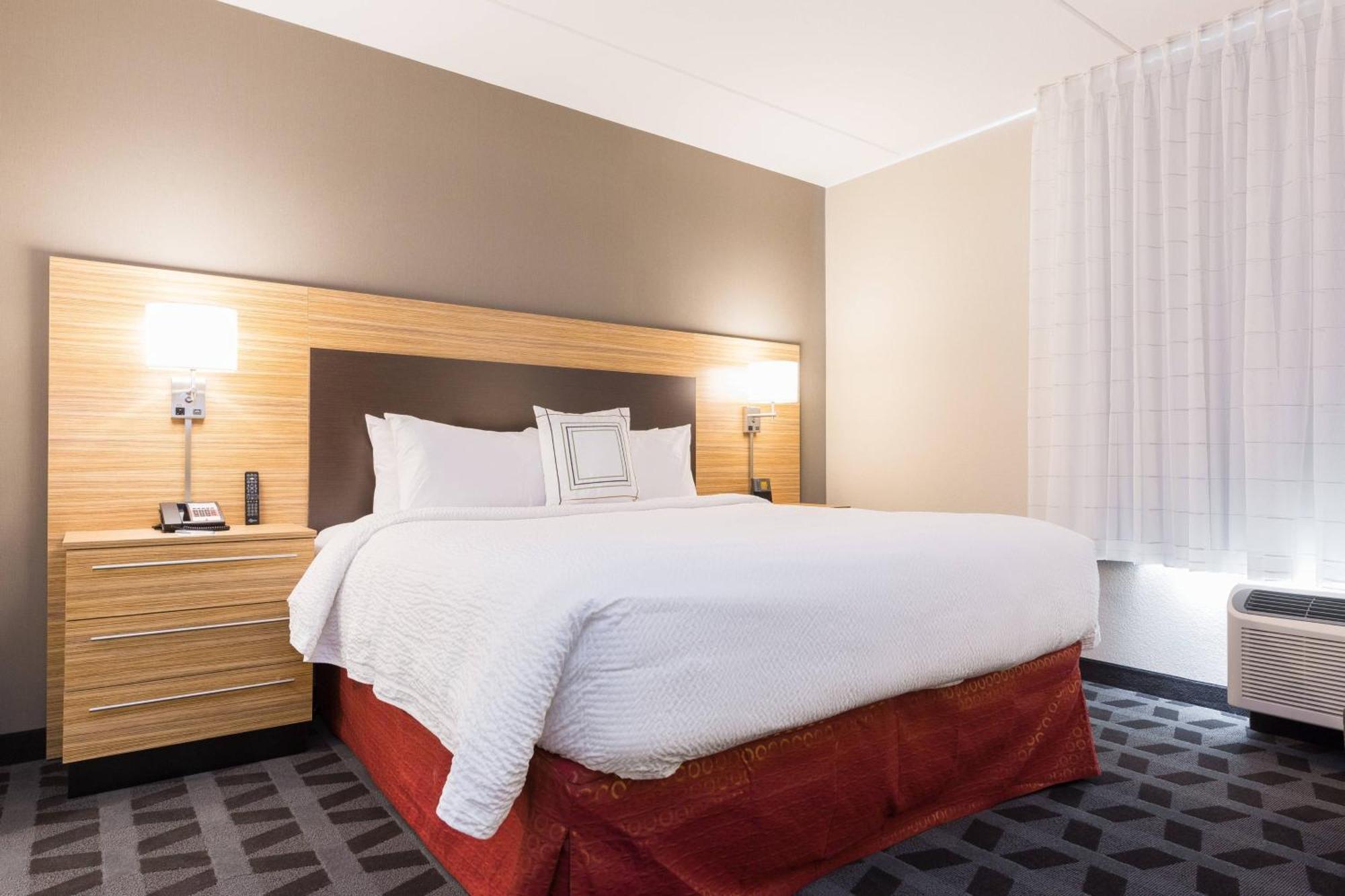 Towneplace Suites By Marriott Edmonton South Dış mekan fotoğraf