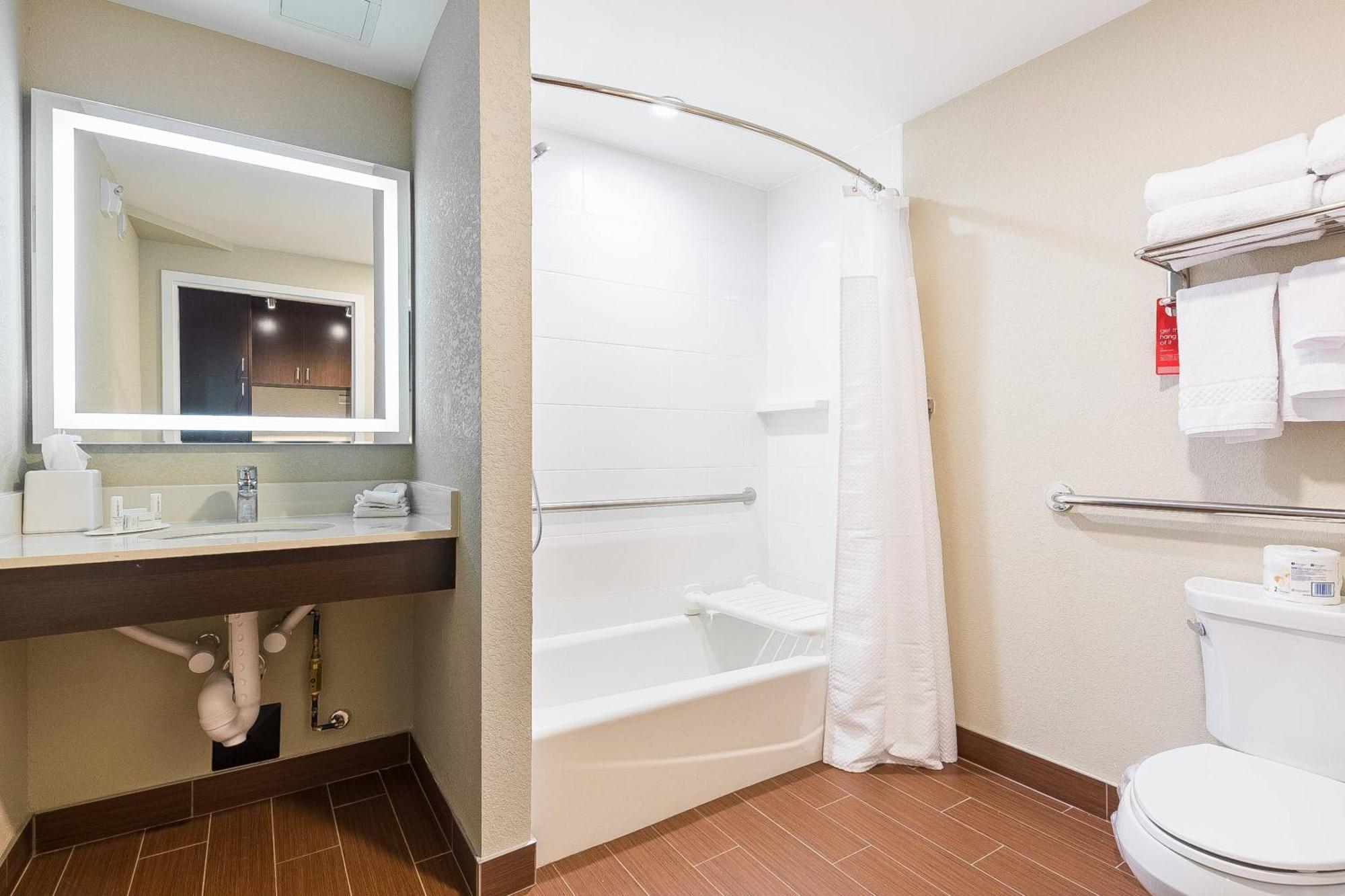 Towneplace Suites By Marriott Edmonton South Dış mekan fotoğraf