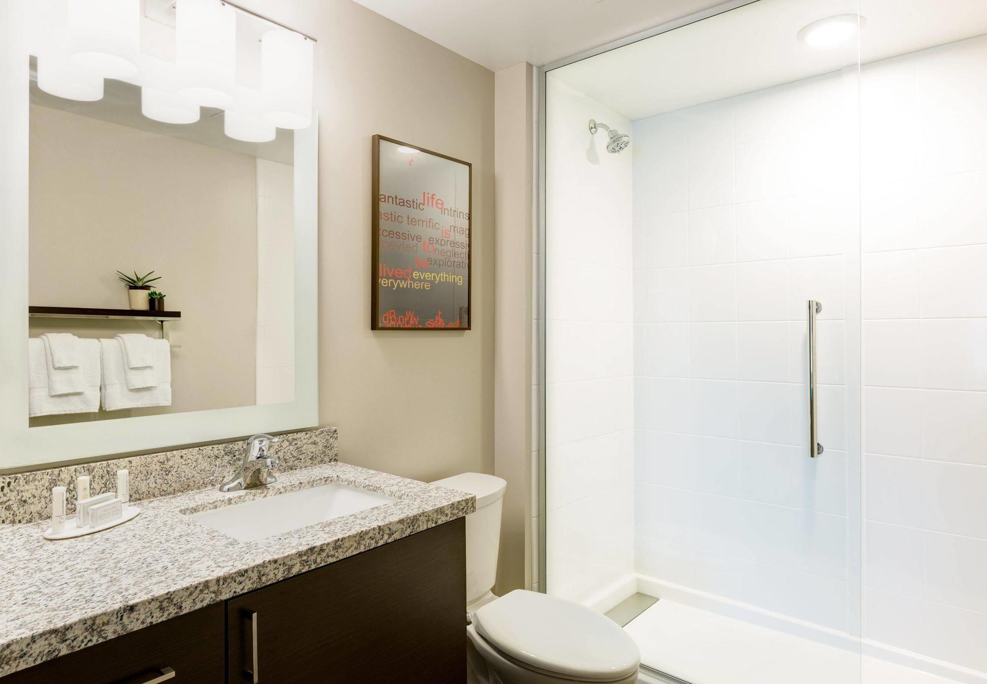 Towneplace Suites By Marriott Edmonton South Dış mekan fotoğraf