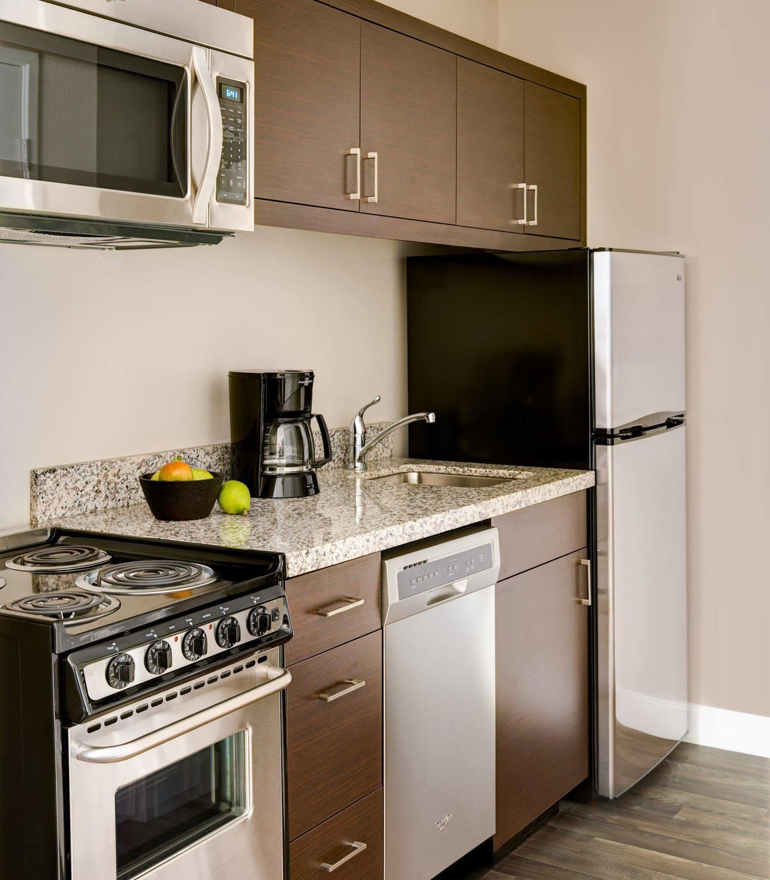 Towneplace Suites By Marriott Edmonton South Dış mekan fotoğraf