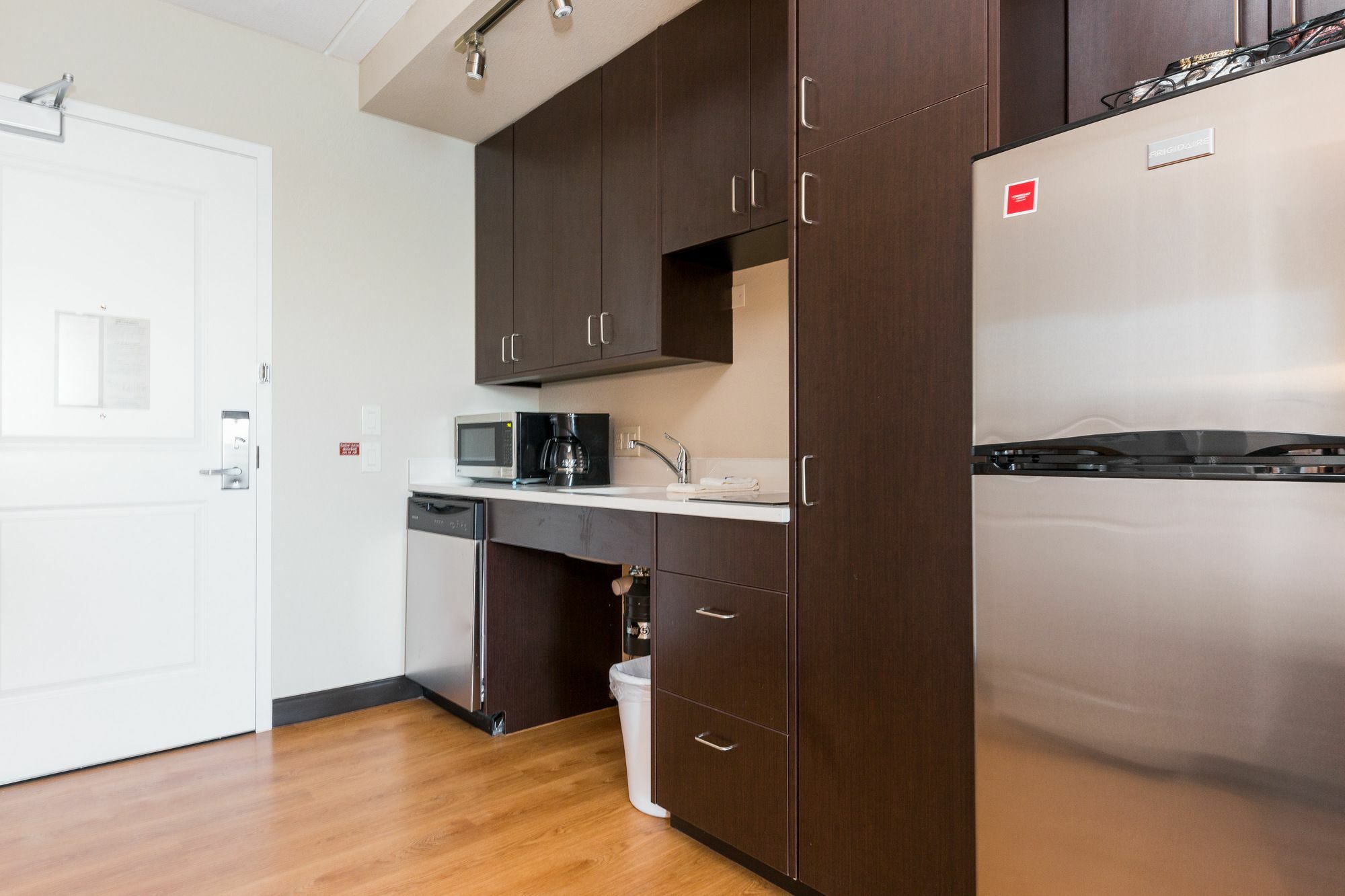 Towneplace Suites By Marriott Edmonton South Dış mekan fotoğraf